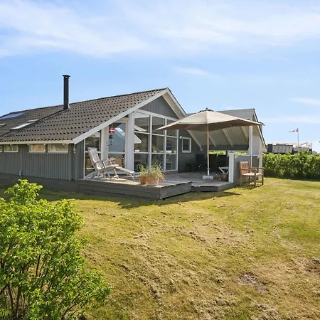 Feriehus Cozy Summer House In Fons With Sea View *