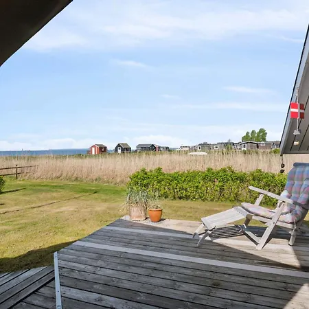 Feriehus Cozy Summer House In Fons With Sea View *