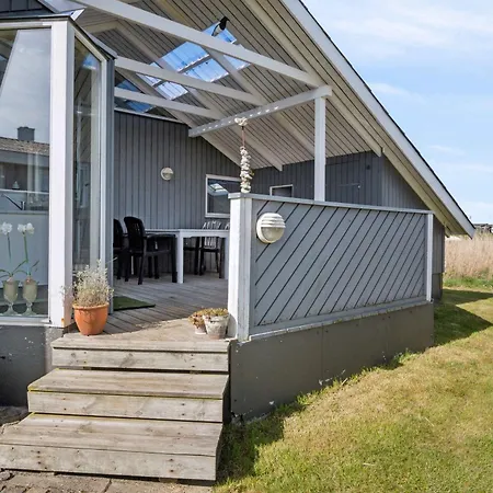 Feriehus Cozy Summer House In Fons With Sea View *