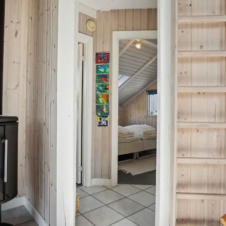 Cozy Summer House In Fons With Sea View Feriehus *